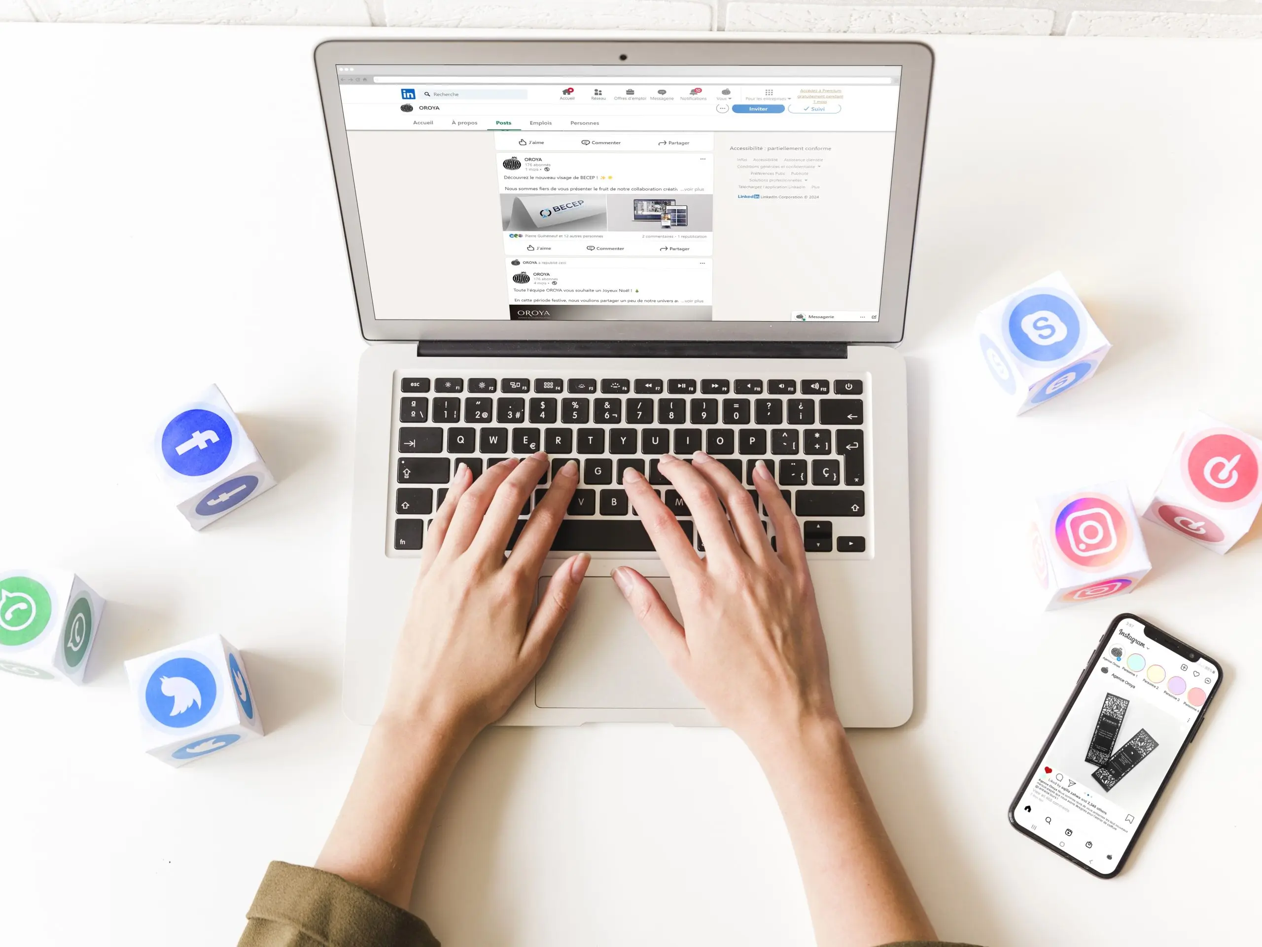 Visuel de la prestation de Community Management - OROYA